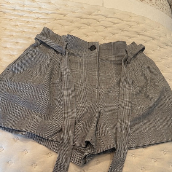 LOFT Pants - LOFT Gray Checkered Women's Skorts